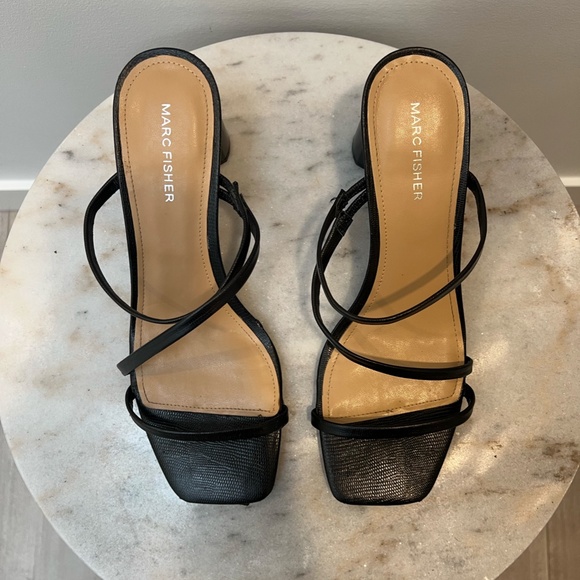 Marc Fisher Women's sandals heels - Picture 6 of 10